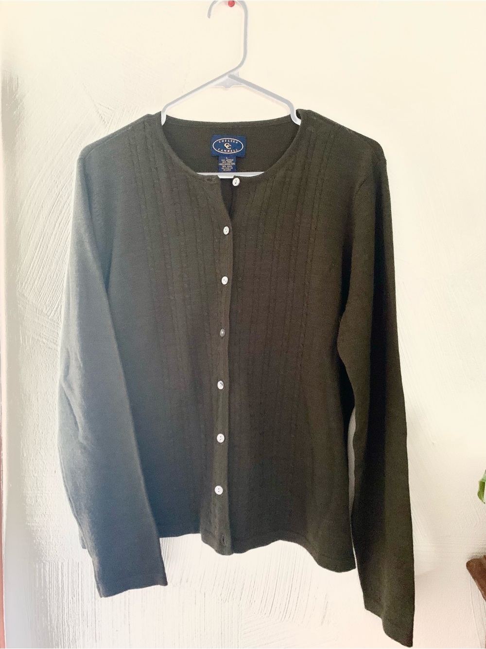 Women’s Wool blend cardigan. Large
